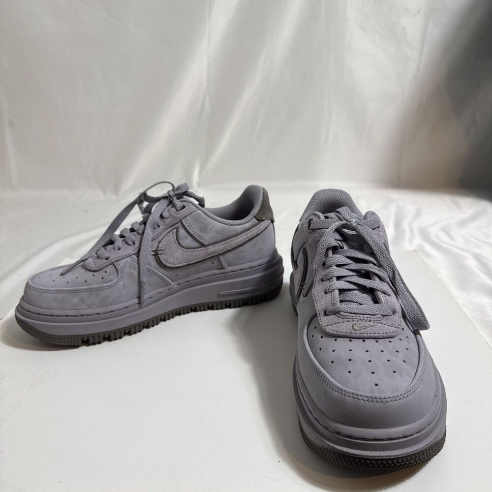 Nike Air Force 1 Luxe Provence Purple Mens Size 6.5 No Box Unworn